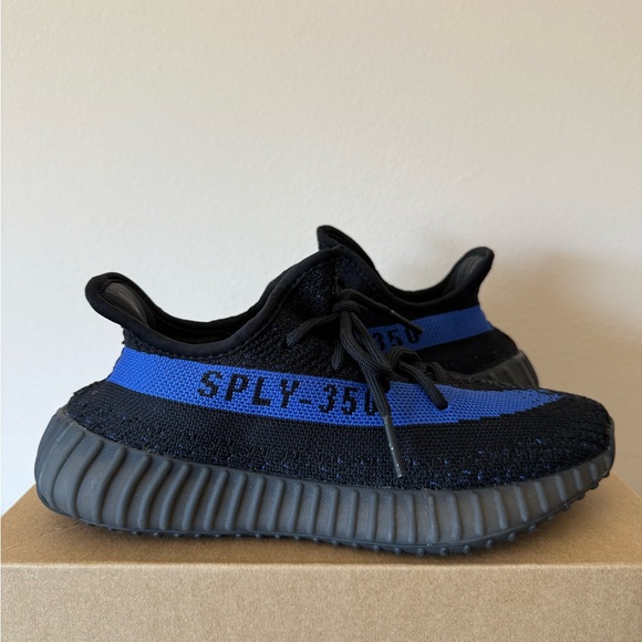 Yeezy Boost 350 V2 Dazzling Blue Men’s Size 5.5 - Picture 1 of 5
